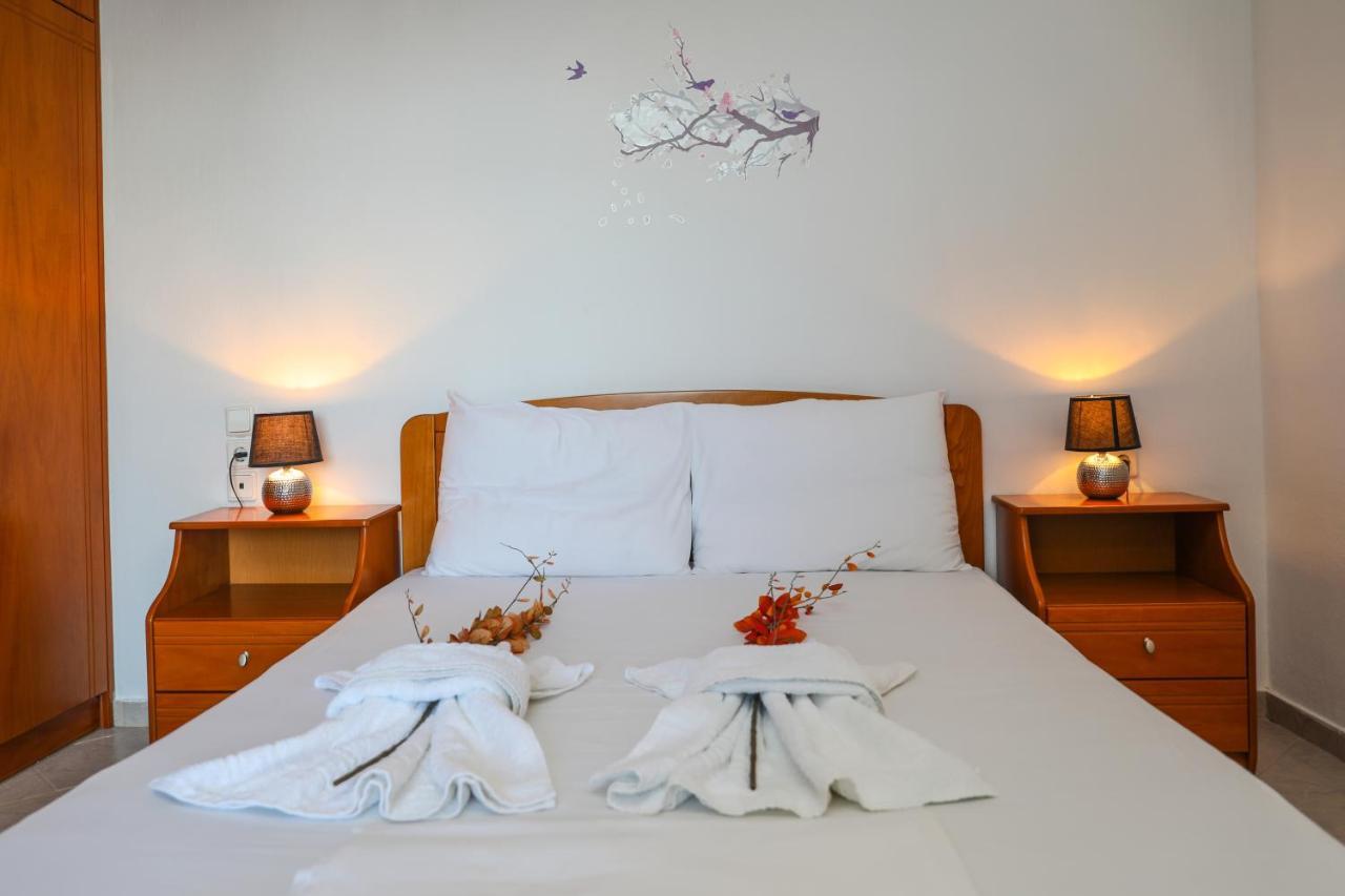 Antonia House Apartment Skiathos Town Exterior photo