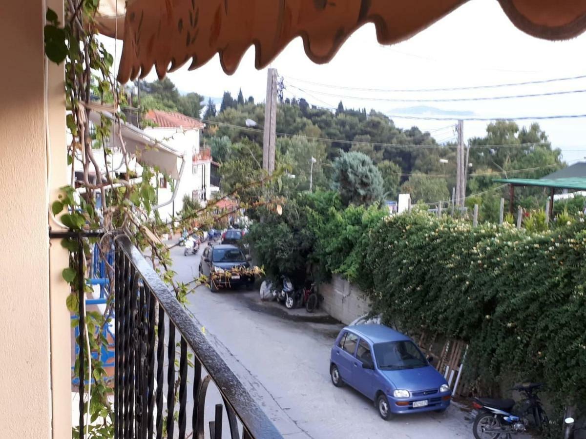 Antonia House Apartment Skiathos Town Exterior photo